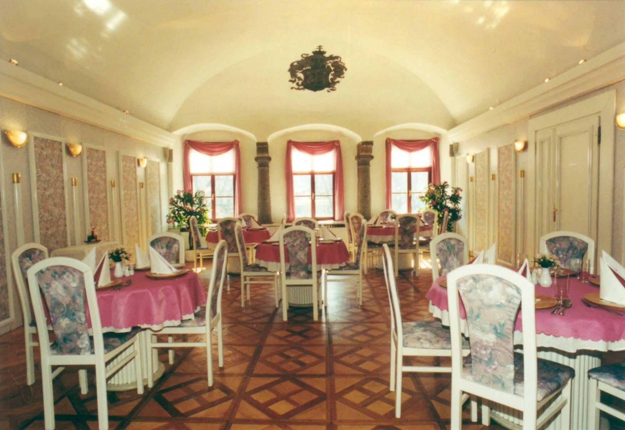 Hotel Stela Levoča Ресторант снимка